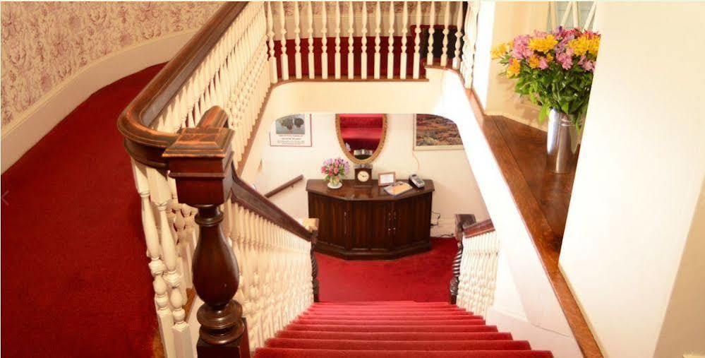 Windflower Inn Ґрейт-Баррінґтон Екстер'єр фото