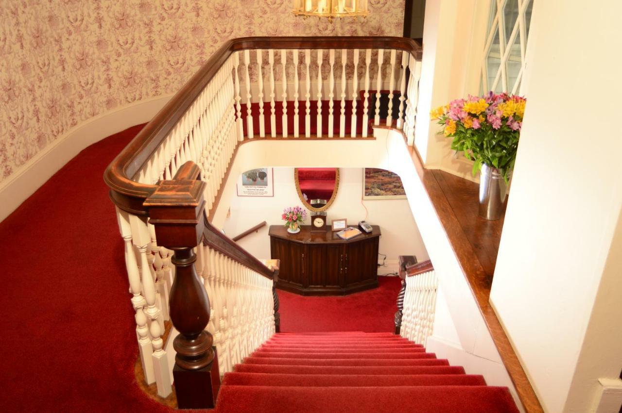 Windflower Inn Ґрейт-Баррінґтон Екстер'єр фото